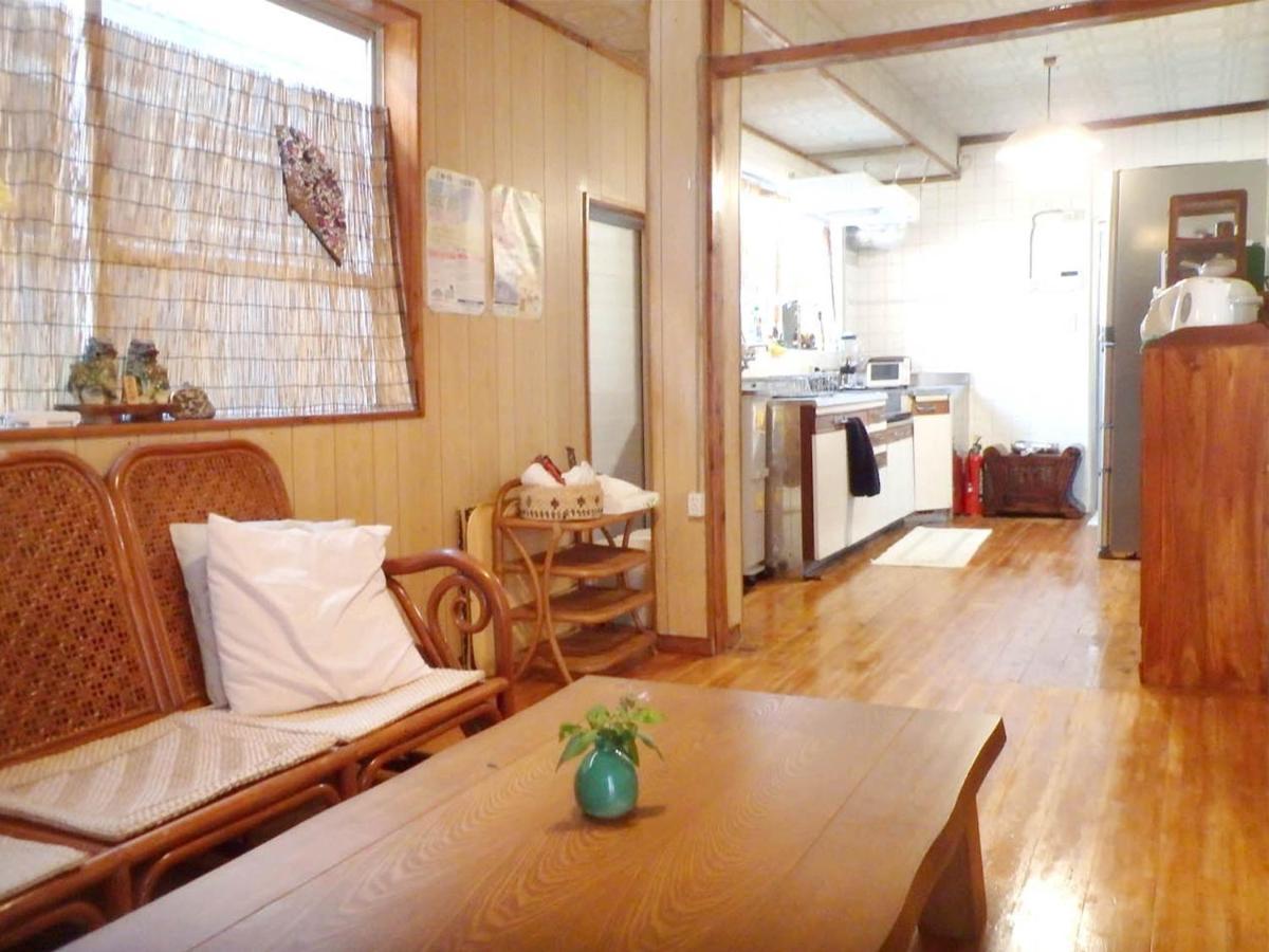 石垣島 一棟貸切りのお宿 ちゅら赤瓦 Ishigaki  Dış mekan fotoğraf